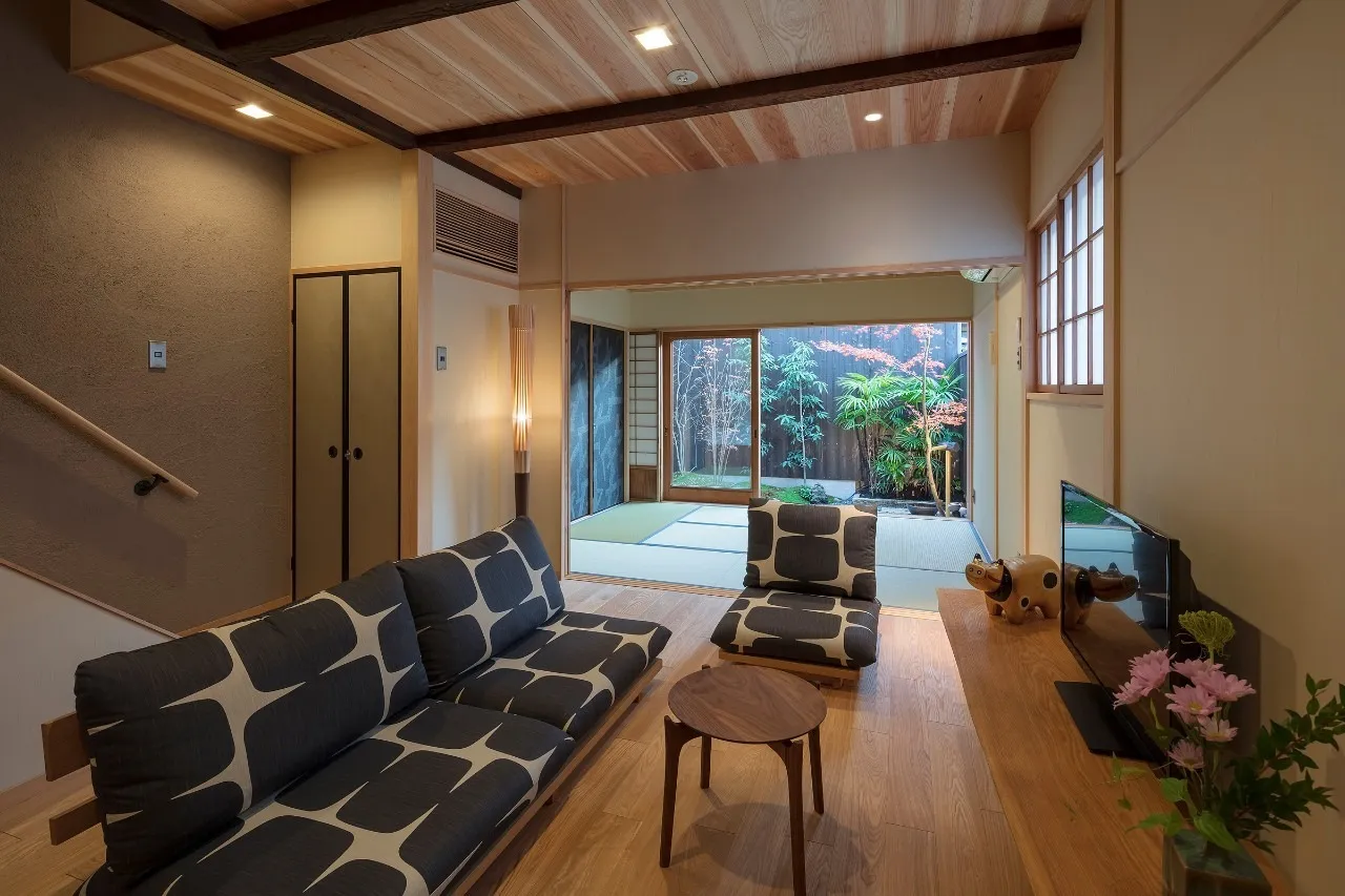 ’Shimabara Kaiden’ — interior view 7