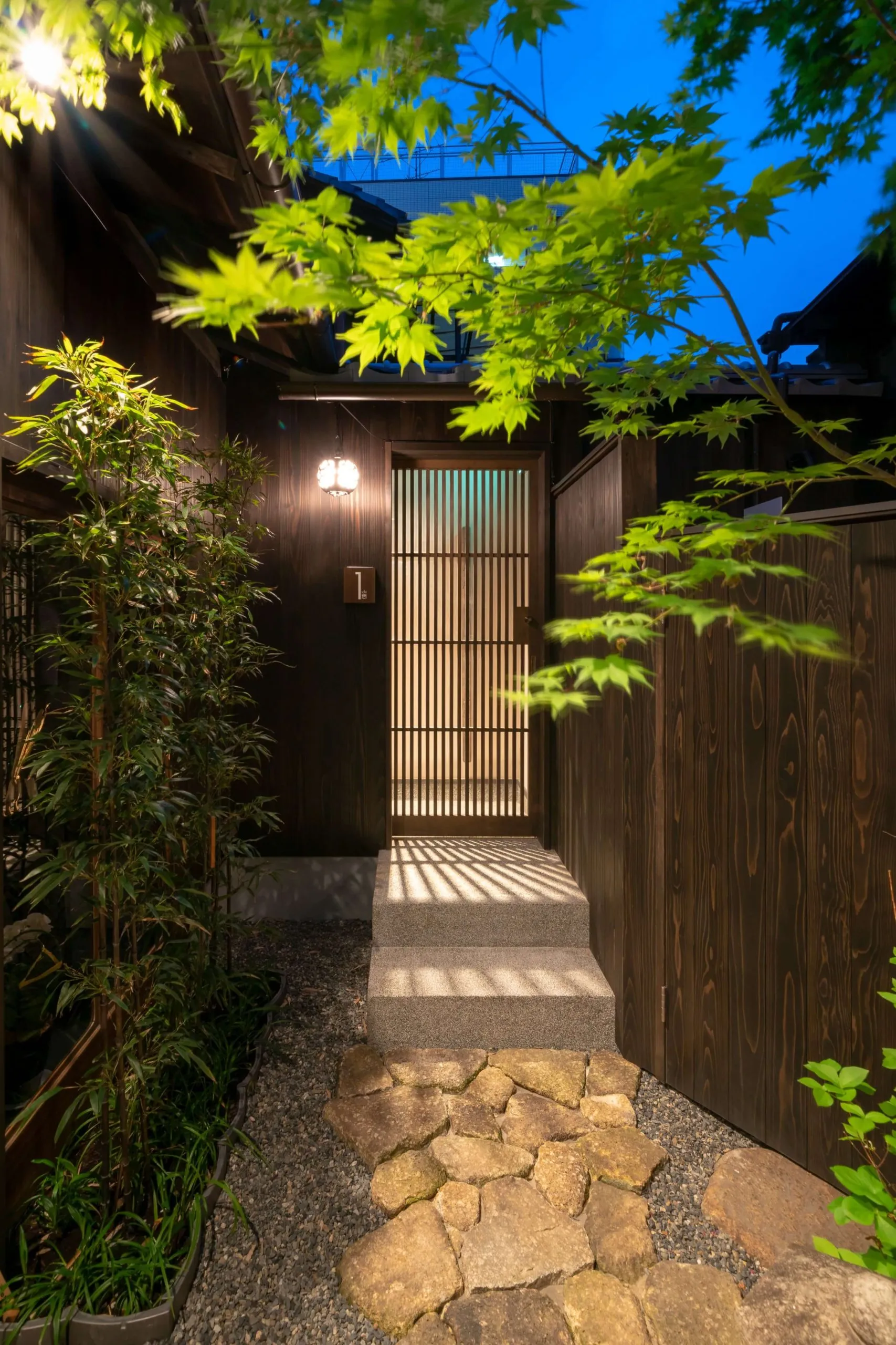 ’Hinaya Gojo Ichi’ — interior view 3