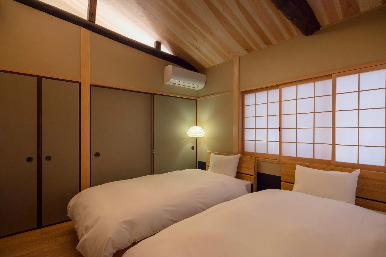 ’Ayaginu’ — interior view 3