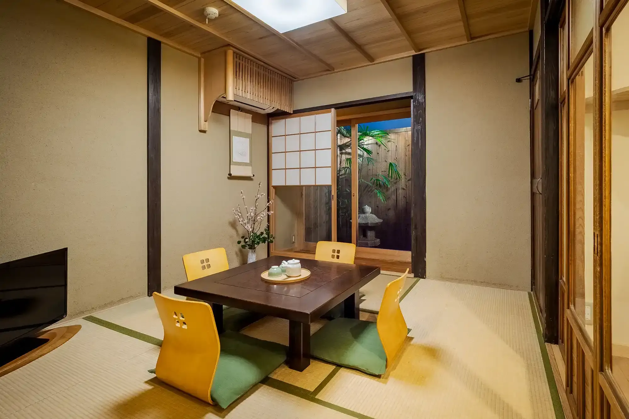 ’Nadeshiko Shirakawa’ — interior view 5