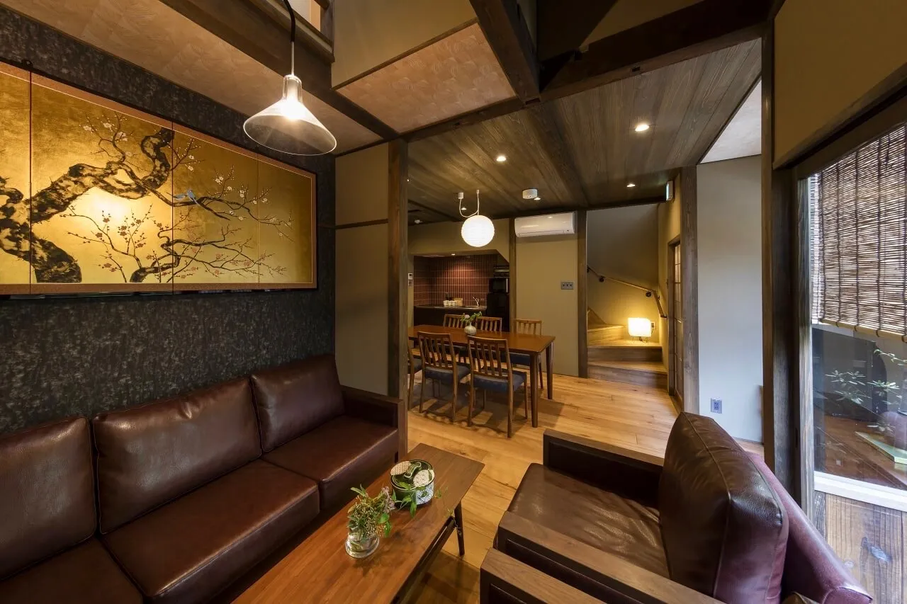 'Enso' Caligraphy Painting – Townhouse Features