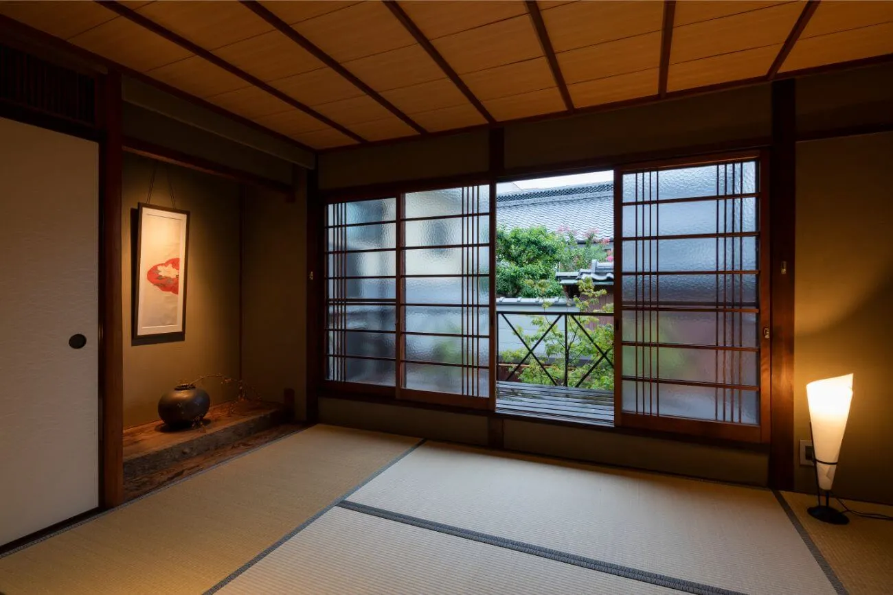 ’Tsukikusa-an’ — interior view 1
