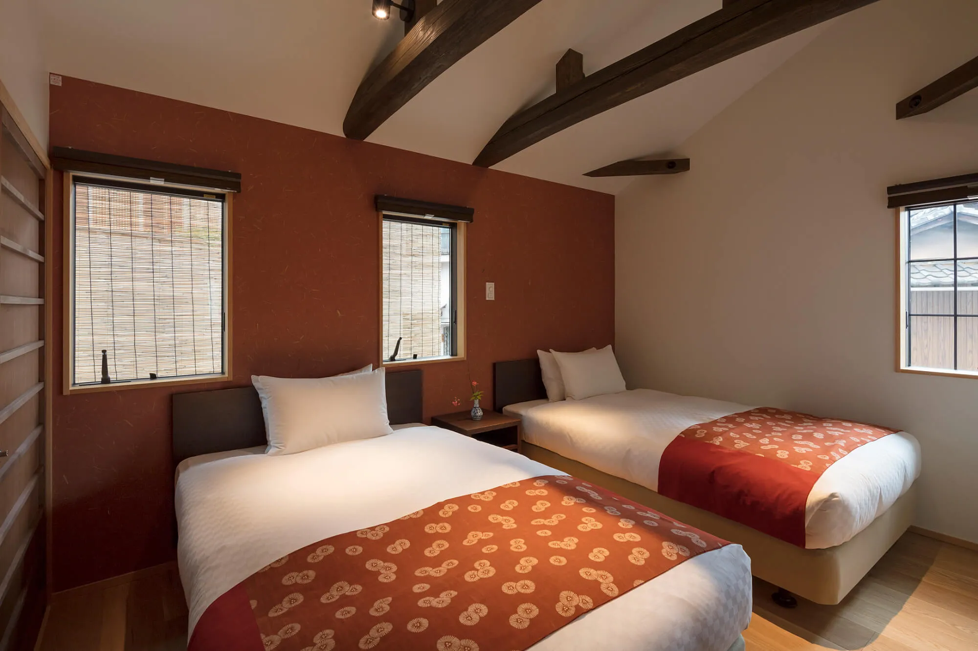 LBJ株式会社 Kyoto Townhouse Holiday Homes — interior view 10