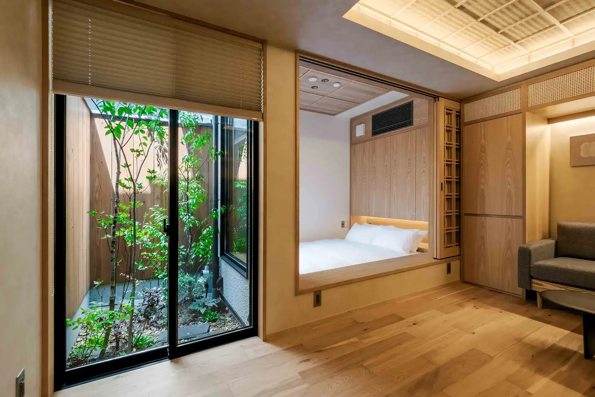 ’Yotsuki’ — interior view 2